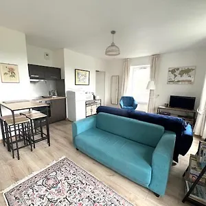  Appartement Très Lumineux Avec Belle Vue Dégagée